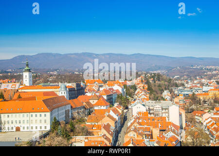 Luftaufnahme der historischen Oberstadt und Tkalciceva Straße in Zagreb, Hauptstadt von Kroatien Stockfoto