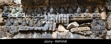 Flachrelief aus einem Sturz bei Ta Prohm von tonle Bati, in der Nähe von Phnom Penh, Kambodscha. Stockfoto