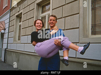 Der lindenstraße, Fernsehserie, Deutschland 1988 Darsteller: Christian Kahrmann, Nina Vorbrodt Stockfoto