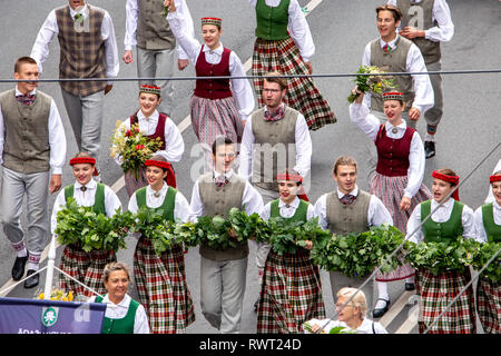 XXVI lettischen Lied und XVI Dance Festival 2018 in Lettland, vom 30. Juni bis 8. Juli. Die lettischen Lied und Tanz Festival ist eines der größten Bewunderer cho Stockfoto