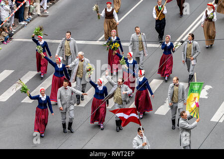 XXVI lettischen Lied und XVI Dance Festival 2018 in Lettland, vom 30. Juni bis 8. Juli. Die lettischen Lied und Tanz Festival ist eines der größten Bewunderer cho Stockfoto