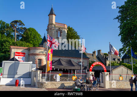 Das Restaurant Le Normandy in Sainte-Mère-Église, Basse-Normandie, Manche, Frankreich, im Juni 2014. Stockfoto