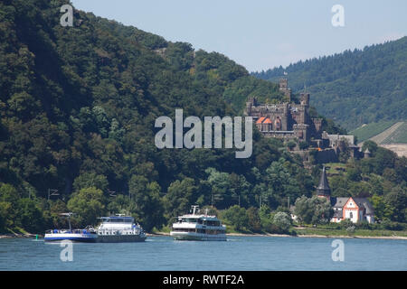 Burg Reichenstein bei Trechtingshausen, Trechtingshausen, Unesco Welterbe Oberes Mittelrheintal, Rheinland-Pfalz, Deutschland Stockfoto