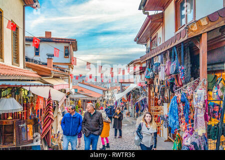 Ankara/Turkey-February 02 2019: touristischen Viertel für Shopping rund um Ankara Schloss Stockfoto