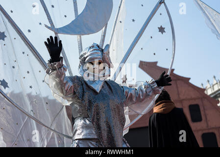 Venedig, Italien. 5. März 2019. Karneval in Venedig. Szenen aus dem letzten Tag der Karneval von Venedig, einschließlich der Besten maskierte Kostümwettbewerb Award Cere Stockfoto