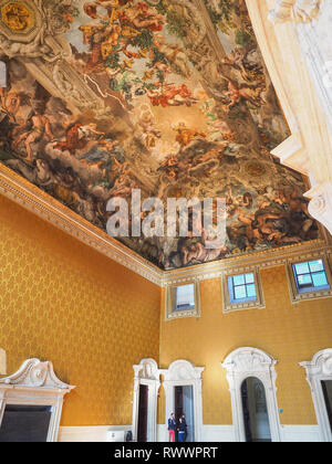 Nationale Galerie für Antike Kunst in Barberini Palace. Grand Salon, große Decke mit Cortona berühmte Fresko Allegorie oder Triumph der göttlichen Vorsehung. Stockfoto