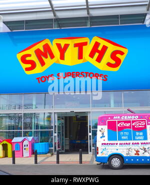 Smyths Toy Superstore, Brent Cross, London Stockfoto