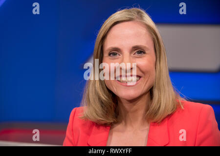 Köln, Deutschland. 06 Mär, 2019. Marie-Christine OSTERMANN (geschäftsfrau), Porträt, Porträt, Porträt, single Bild, single Motiv, "aischberger", Talk Show, WDR/ARD, 06.03.2019. | Verwendung der weltweiten Kredit: dpa/Alamy leben Nachrichten Stockfoto