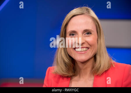 Köln, Deutschland. 06 Mär, 2019. Marie-Christine OSTERMANN (geschäftsfrau), Porträt, Porträt, Porträt, single Bild, single Motiv, "aischberger", Talk Show, WDR/ARD, 06.03.2019. | Verwendung der weltweiten Kredit: dpa/Alamy leben Nachrichten Stockfoto