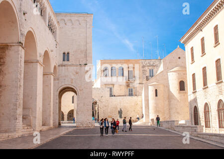 San Nicola Kirche, Saint Nicholas, mittelalterliche Altstadt von Bari, Apulien, Italien Stockfoto