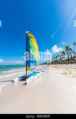 Bávaro Beach, die wichtigsten und bekanntesten Strand in Punta Cana. Stockfoto