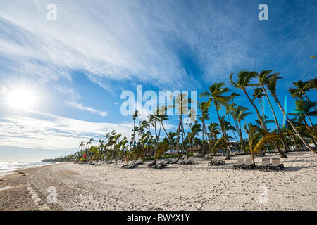 Bávaro Beach, die wichtigsten und bekanntesten Strand in Punta Cana. Stockfoto