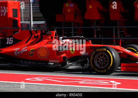 Montmelo, Barcelona - Spanien. 28 Uhr Februar 2019. Charles Leclerc von Monaco fahren die (16) die Scuderia Ferrari SF90 auf der Spur während der F1 Winter Testen Stockfoto