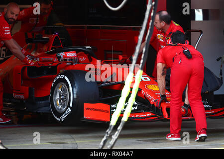 Montmelo, Barcelona - Spanien. 28 Uhr Februar 2019. Charles Leclerc von Monaco fahren die (16) die Scuderia Ferrari SF90 auf der Spur während der F1 Winter Testen Stockfoto