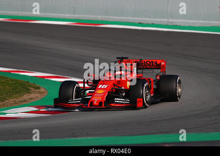 Montmelo, Barcelona - Spanien. 28 Uhr Februar 2019. Charles Leclerc von Monaco fahren die (16) die Scuderia Ferrari SF90 auf der Spur während der F1 Winter Testen Stockfoto