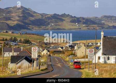 Die Ortschaft Staffin auf der Totternish Halbinsel Isle of Skye, Schottland. Stockfoto