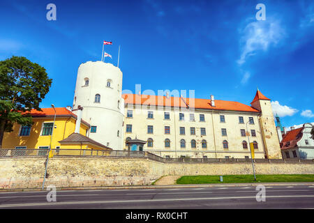 Rigas Castle ist ein Schloss am Ufer des Flusses Daugava in der lettischen Hauptstadt Riga, Residenz des lettischen Präsidenten Stockfoto