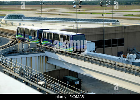 Skyway (ehemals TerminaLink) intra-terminal oberirdischen automated People Mover am George Bush Intercontinental Airport (IAH); Houston, Texas, USA. Stockfoto