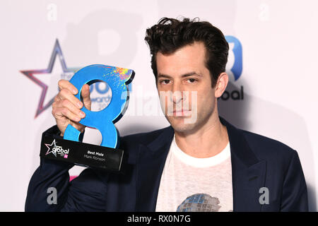 Mark Ronson gewinnt der beste männliche Award bei den Global Awards 2019 mit sehr.co.uk am Londoner Eventim Apollo Hammersmith statt. Stockfoto