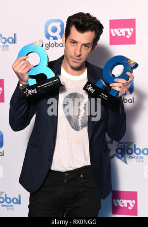 Mark Ronson gewinnt Bester Rüde und weltweite Special Award der Global Awards 2019 mit sehr.co.uk am Londoner Eventim Apollo Hammersmith statt. Stockfoto