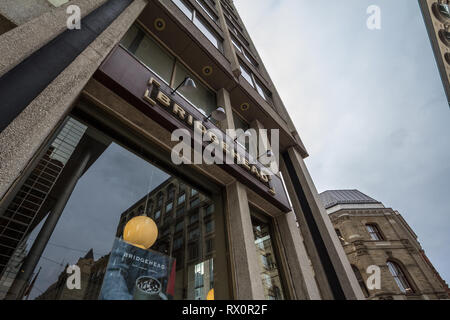 OTTAWA, Kanada - 12. NOVEMBER 2018: Brückenkopf Logo auf Ihren Shop und Café in Ottawa. Brückenkopf ist eine kanadische fair trade Coffee Shop ein Stockfoto