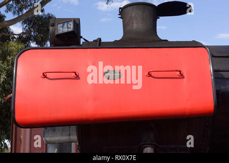 Der J549 das brennende Öl, Dampflok 1954 gebaut von der Britischen Lokomotive builder Vulcan Gießerei beschränkt, Maldon Bahnhof, Victoria, Austra Stockfoto