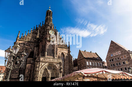 Frauenkirche am Hauptmarkt in Nürnberg Bayern Deutschland. Stockfoto