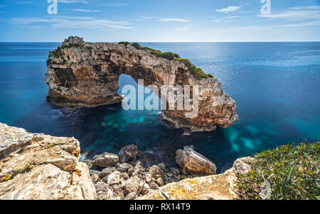 Natürlichen Steinbogen Mirador Es Pontas auf Mallorca, Spanien Stockfoto