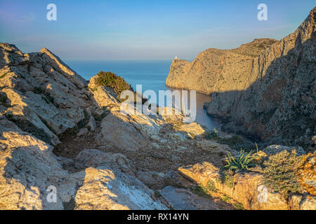 Blick über das Cap de Formentor und den Leuchtturm auf Mallorca, Spanien Stockfoto