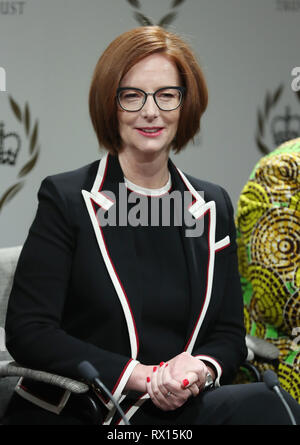 Ehemaliger Australischer Premierminister Julia Gillard bei einer Podiumsdiskussion, die von der Königin Commonwealth Trust einberufen der Internationale Tag der Frau am King's College in London zu markieren. Stockfoto