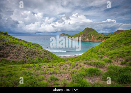 Padar ist eine kleine Insel zwischen Komodo und Rinca Inseln Komodo Archipel. Es ist die 3. größte Insel Komodo National Park. Stockfoto