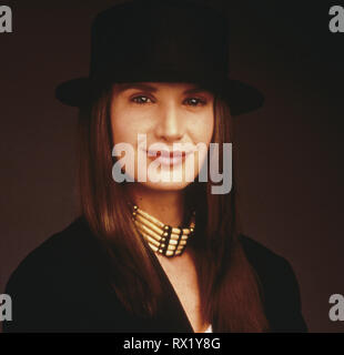 Studio Werbung noch von 'Drugstore Cowboy' Kelly Lynch © (1989) Avenue Pictures Productions Datei Referenz # 33751 725 THA Stockfoto