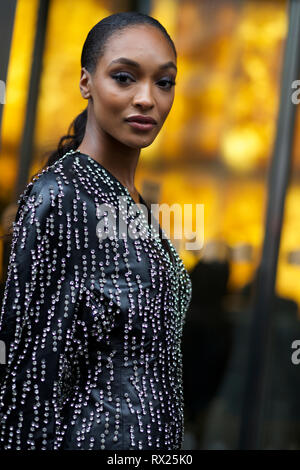 Jourdan Dunn während Christopher Kane London Fashion Week Feb 2019: Großbritannien Stockfoto