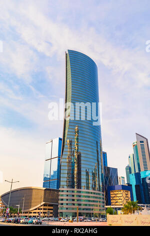 Doha, Katar - 7. Januar 2019: Wolkenkratzer in der Innenstadt von Doha, Katar. Stockfoto