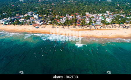 Antenne. Am Strand von Hikkaduwa. Sri Lanka. Stockfoto