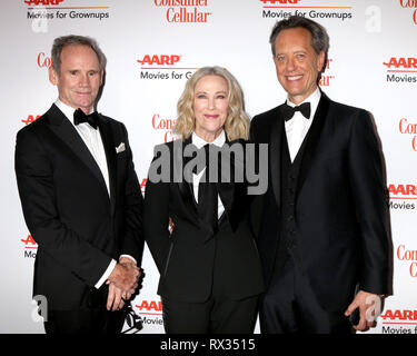 Filme für Growups Auszeichnungen im Beverly Wilshire Hotel, am 4. Februar 2019 in Beverly Hills, CA bietet: Bo Welch, Catherine O'Hara, Richard E Grant Wo: Beverly Hills, Kalifornien, USA, wenn: 04 Feb 2019 Credit: Nicky Nelson/WENN.com Stockfoto