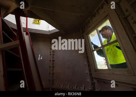 Maler Dwayne Robinson bei Nelson Leuchtturm Stockfoto