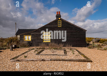 Derek Jarmans Garten und Wohnung, Prospect Cottage, Dunghness, Kent, Großbritannien Stockfoto