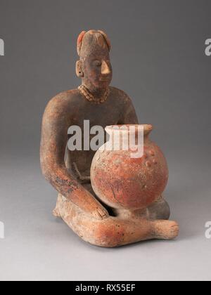 Sitzende weibliche Figur mit einem Schiff. Colima, Colima, Mexiko. Datum: 100 AD-400AD. Abmessungen: H 26,4 cm (10 3/4 in.). Keramik- und pigment. Herkunft: Colima Zustand. Museum: Das Chicago Art Institute. Stockfoto