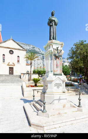 Makarska, Dalmatien, Kroatien, Europa - August 23, 2017 - Statue von Haran Narod in Makarska Stockfoto