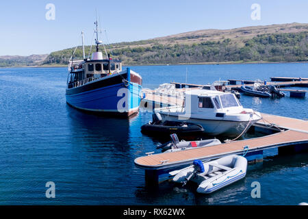 Neue schwimmende Ponton am Pier Lochaline Hafen schottische Westküste von Schottland Stockfoto