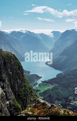 Auf Lovatnet von Loen Skylift auf dem Berg Hoven in Loen Stryn Norwegen Stockfoto