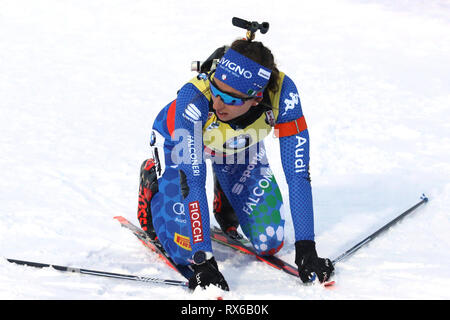 Östersund, Schweden. 8 Mär, 2019. IBU Biathlon Weltmeisterschaften, Tag 2, Sprint Frauen; Lisa Vittozzi (ITA) am Ende der Credit erschöpft: Aktion plus Sport/Alamy leben Nachrichten Stockfoto