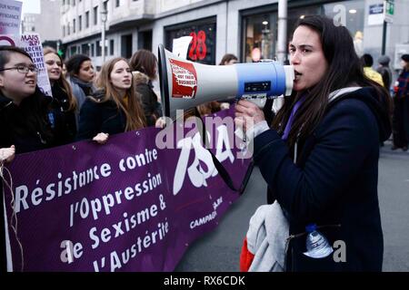 Brüssel, Belgien. 8 Mär, 2019. Frauen nehmen an einer Rallye bei den Internationalen Frauentag. Credit: ALEXANDROS MICHAILIDIS/Alamy leben Nachrichten Stockfoto
