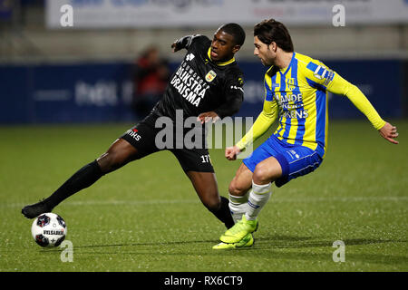 WAALWIJK 08-03-2019, Mandemakers Stadion, Fußball Saison 2018 / 2019, Niederländische Keuken Kampioen Divisie, RKC-SC Cambuur, Tyrone Conraad, Paul Reuter während des Spiels RKC Waalwijk - SC Cambuur Stockfoto