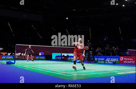 Arena Birmingham, Birmingham, UK. 8 Mär, 2019. Yonex All England Open Badminton Championships, Tag 3; Mens Singles match, Viktor AXELSEN von Dänemark gegen Jan O JORGENSEN von Dänemark; Jan O JORGENSEN von Dänemark spielt eine Rückhand klar Credit: Aktion plus Sport/Alamy leben Nachrichten Stockfoto