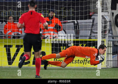 WAALWIJK 08-03-2019, Mandemakers Stadion, Fußball Saison 2018 / 2019, Niederländische Keuken Kampioen Divisie, RKC-SC Cambuur, speichern Xavier Mous während des Spiels RKC Waalwijk - SC Cambuur Stockfoto