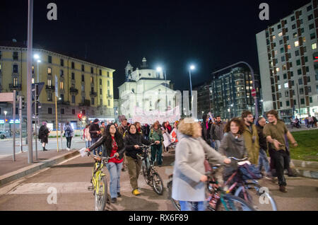 Mailand, Italien. 8. Mär 2019. Die Menschen nehmen an einer Demonstration im Rahmen des Internationalen Frauentags am 8. März 2019 Credit: Pandarius/Alamy leben Nachrichten Stockfoto