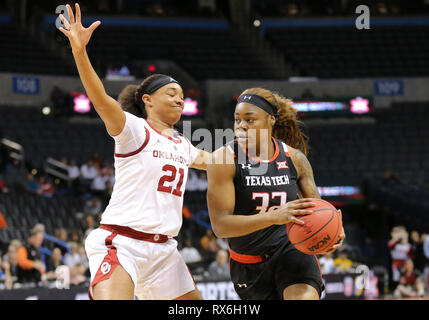 Oklahoma City, OK, USA. 8 Mär, 2019. xxxxxxx während einer Phillips 66 grosse 12 Basketball der Frauen Meisterschaft Turnier Spiel zwischen dem Oklahoma Sooners und der Texas Tech Dame Raiders bei Chesapeake Energy Arena in Oklahoma City, OK. Grau Siegel/CSM/Alamy leben Nachrichten Stockfoto