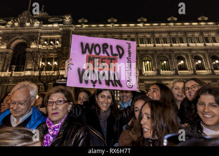 Madrid, Madrid, Spanien. 8 Mär, 2019. Frau mit feministischen Banner in der Demonstration von der Internationalen Frau Tag in Madrid. Credit: Celestino Arce Lavin/ZUMA Draht/Alamy leben Nachrichten Stockfoto